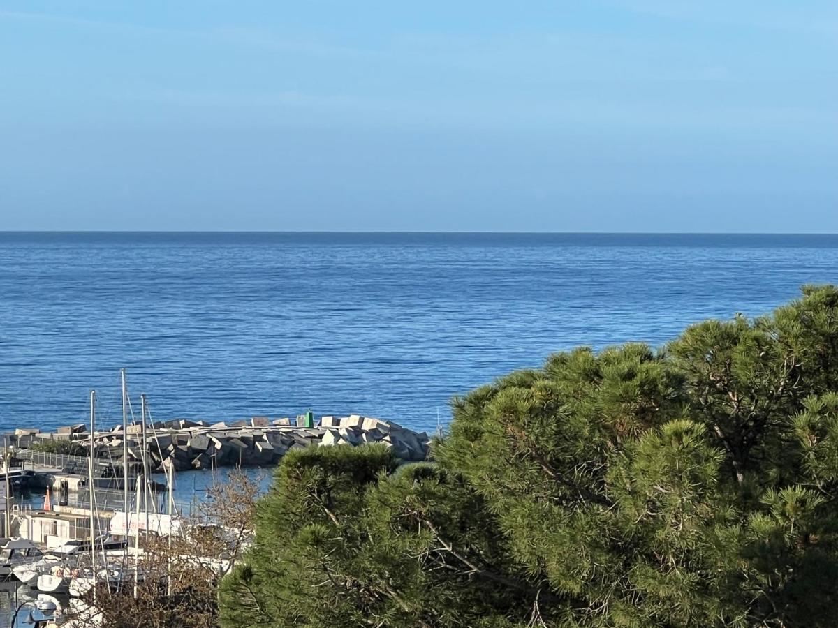 New Build Modern Ap 4 Min Walk To The And Old Town Apartamento Marbella